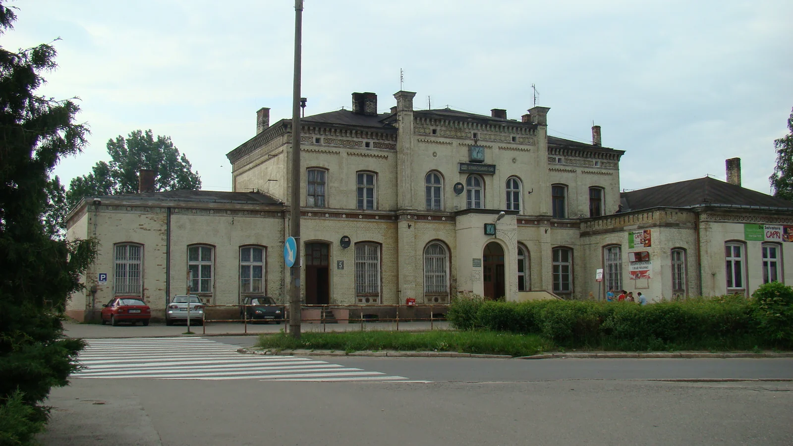 Dworzec kolejowy w Starogardzie Gdańskim: dojazd, odjazdy i przesiadki